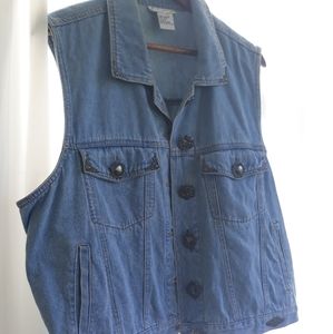 J.L.N.Y. Jean Jacket with metal adornments.  Sz 20